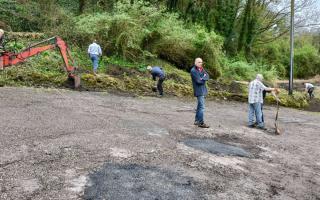 Volunteers band together to improve Axe Cliff Golf Club car park