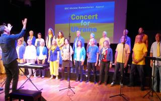 JPGs Sweet Honi Choir performing at Honiton Concert for Ukraine.